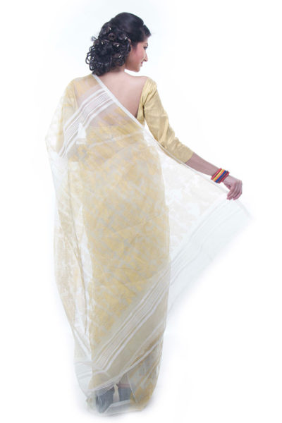exclusive off white-gold dhakai jamdani muslin saree from Bangladesh - back view